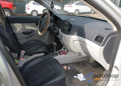 2009 Hyundai Accent Gls z USA, uszkodzony, nr VIN KMHCN46C89U297981